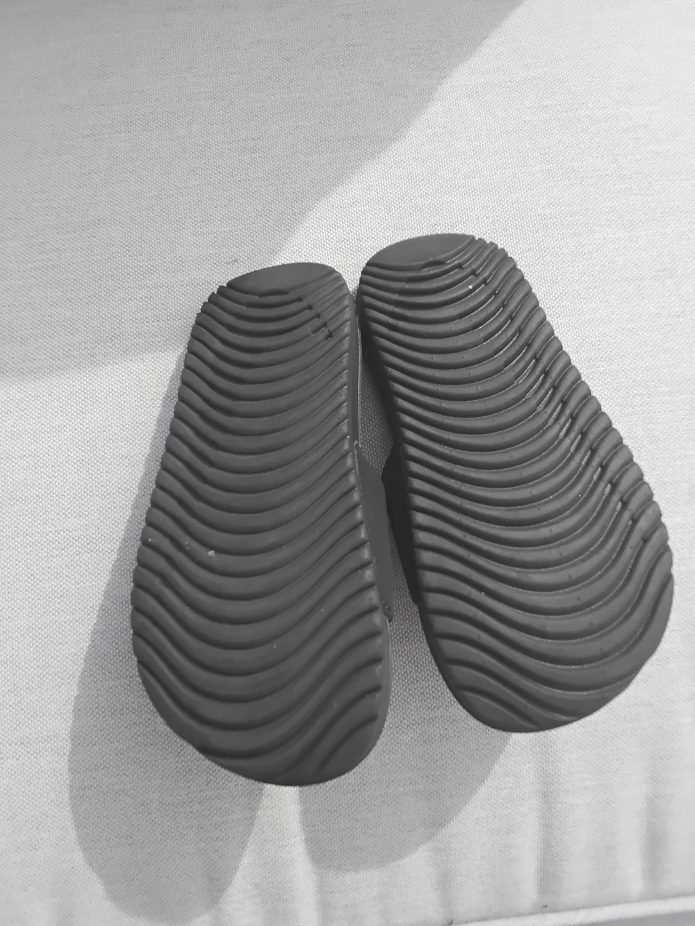 Nike Women's Black Strap Slide Sandals with Berry Footbed